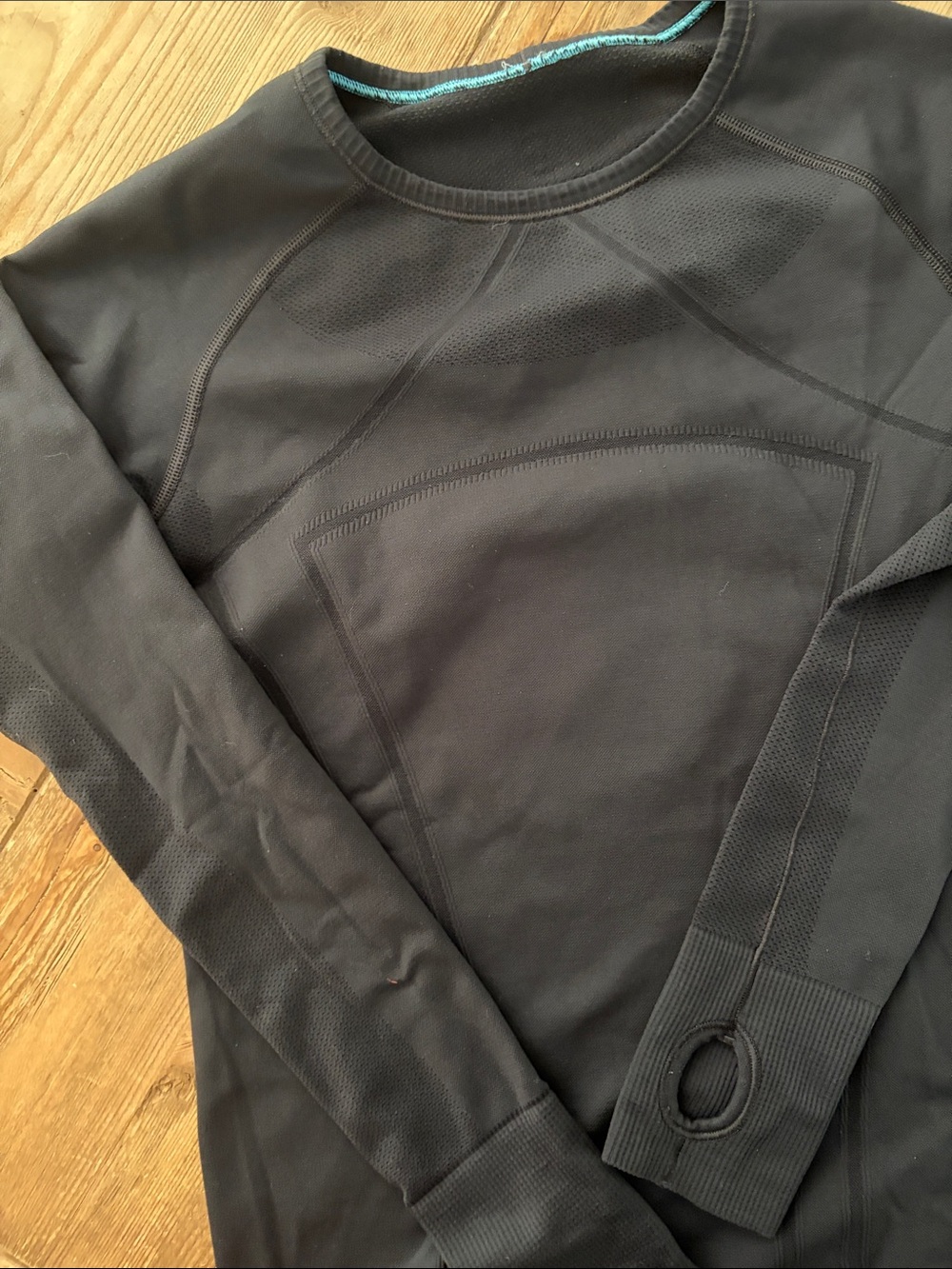 Ivivva Black Long-Sleeve Athletic Tee